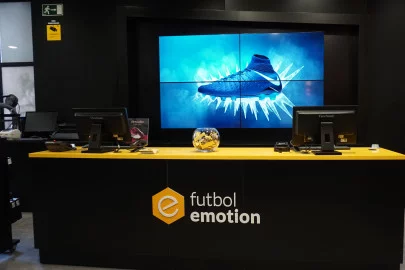 Tienda Fútbol Emotion Gijón (9).webp